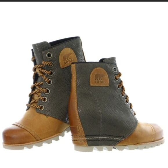 Sorel Shoes - Sorel 1964 Premium Wedge Waterproof Lace up Ankle Boots Size 9
